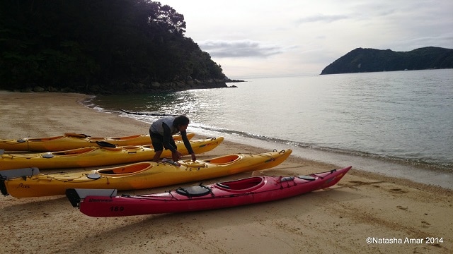 Richard setting up the kayaks- Abel Tasman Kayak and Walk