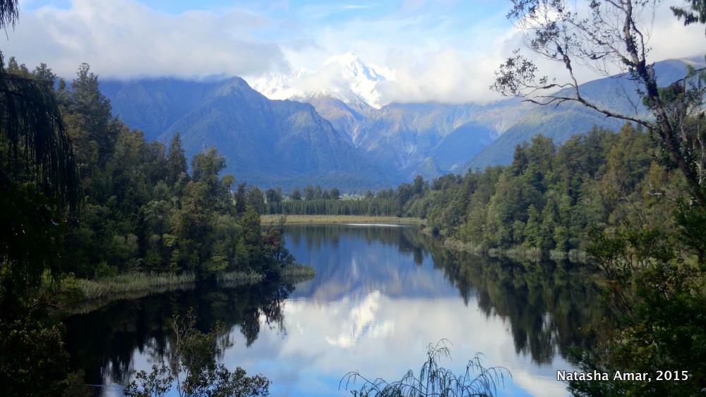 New Zealand's Glacier Country is a dramatic landscape perfect for hiking, helicopter rides, and a heli-hike. Here are the top things to do in Fox Glacier.
