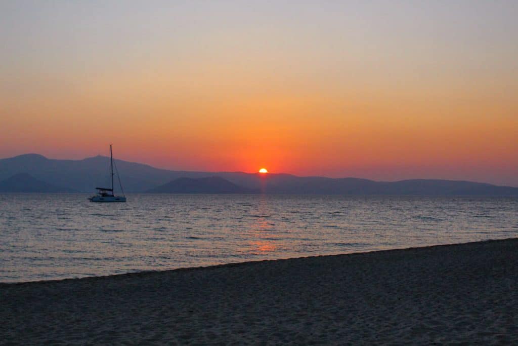 Maragas Beach: Enjoy a slice of island paradise on the best Naxos beaches in the popular Cyclades islands in Greece. From sandy beaches with crystal waters and secret coves for privacy, these are the best beaches in Naxos.