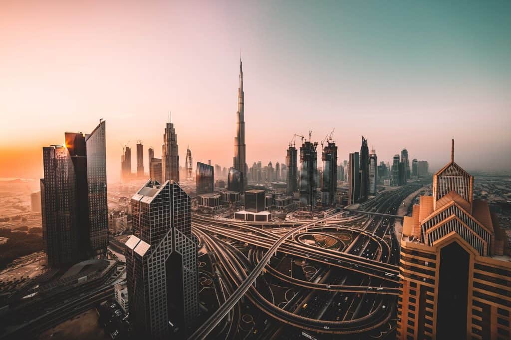 Whether it's hotel apartments, budget hotels or luxury hotels in Dubai near the beach, Burj Khalifa, Dubai Marina, or Palm Jumeirah, use this guide to Dubai accommodation to know where to stay in Dubai.