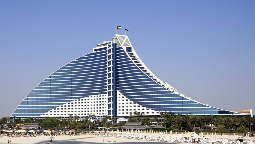 Jumeirah beach hotel a wave shaped exterior
